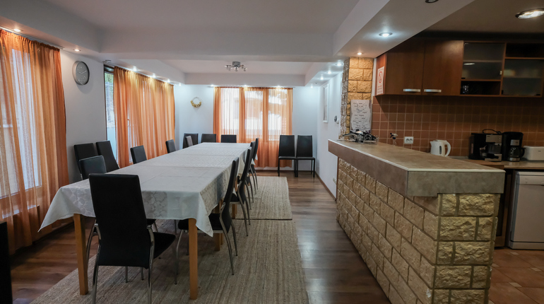 Bucătărie complet utilată